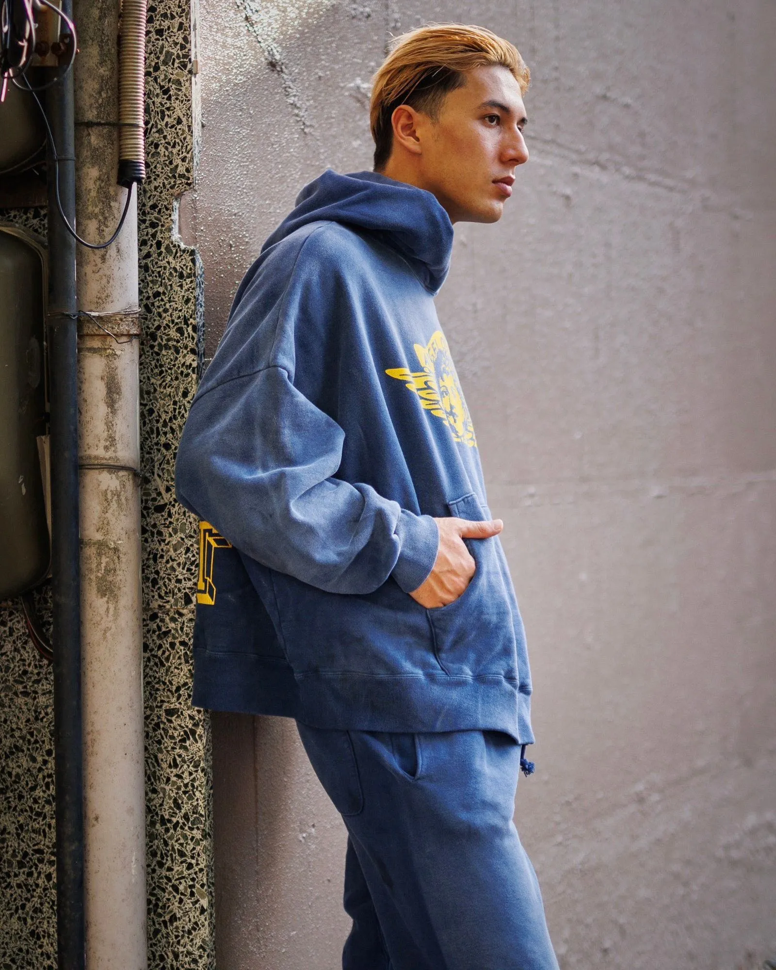 SAINT M×××××× ANGEL HOODIE/NAVY Angel Reborn Blue Hoodie Washed Blue S-XL Assute Garment Dyeing Full Clothes Water Fading Mud Dyeing Dirty Distress New Vintage Ceiling God Tailoring Original Super Loose Fit Customized Original Accessories God-level Print Restoration
